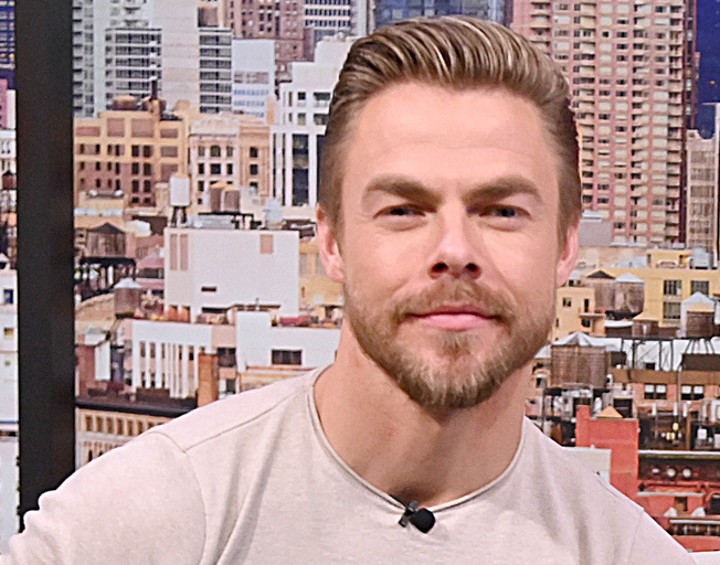 Derek Hough Tests Positive For COVID-19