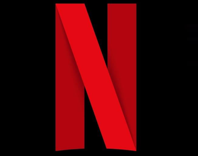 Netflix Dropping TONS of new Christmas Content!