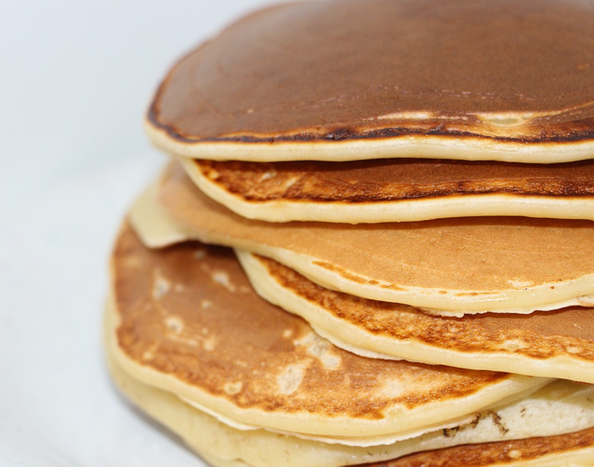 Denny’s Offering Free Pancakes and Delivery This Week!