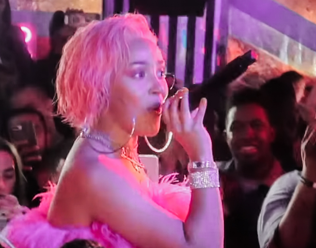 Doja Cat Surpasses Drake in Monthly Spotify Listens