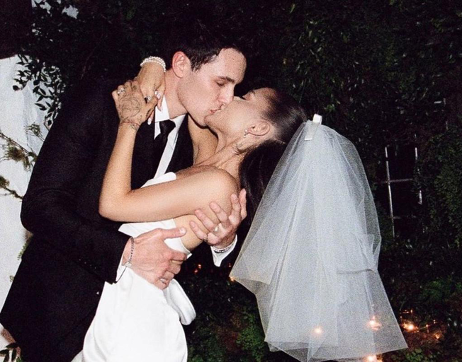 Ariana Grande Confirms Secret Wedding To Dalton Gomez With Pics