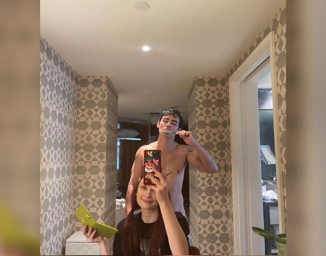 Joe Jonas Poses Nude Behind Wife Sophie Turner & Celebrates His 32nd Birthday