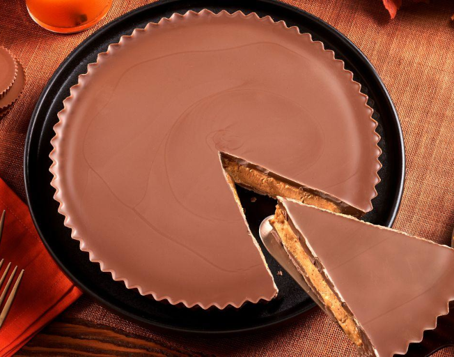 You Can Bring This Giant 3.4-Pound Reese’s Peanut Butter Cup “Pie” To Thanksgiving This Year