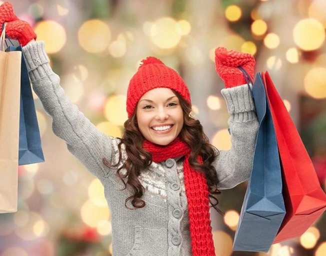 US Holiday Retail Sales Surged