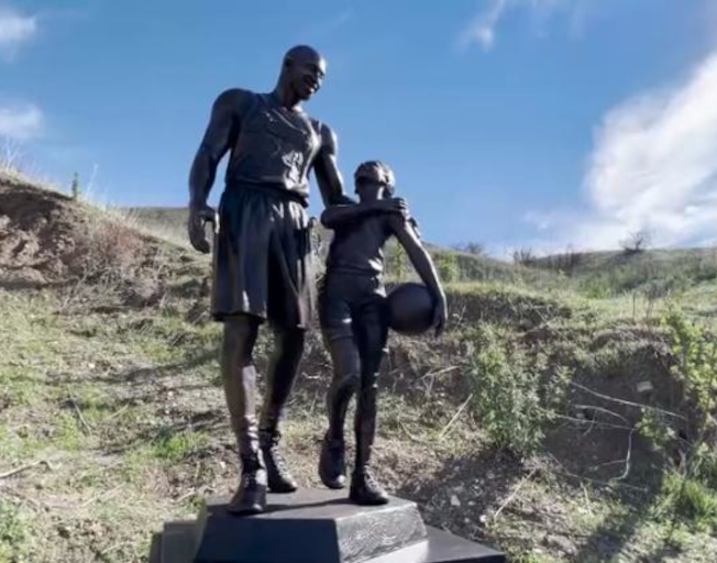 Kobe and Gianna Bryant Statue Placed at Crash Site on Two-Year Anniversary of Deaths