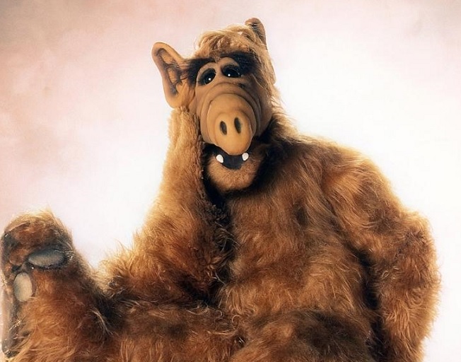 ALF Is Back Thanks To Ryan Reynolds! [VIDEO]