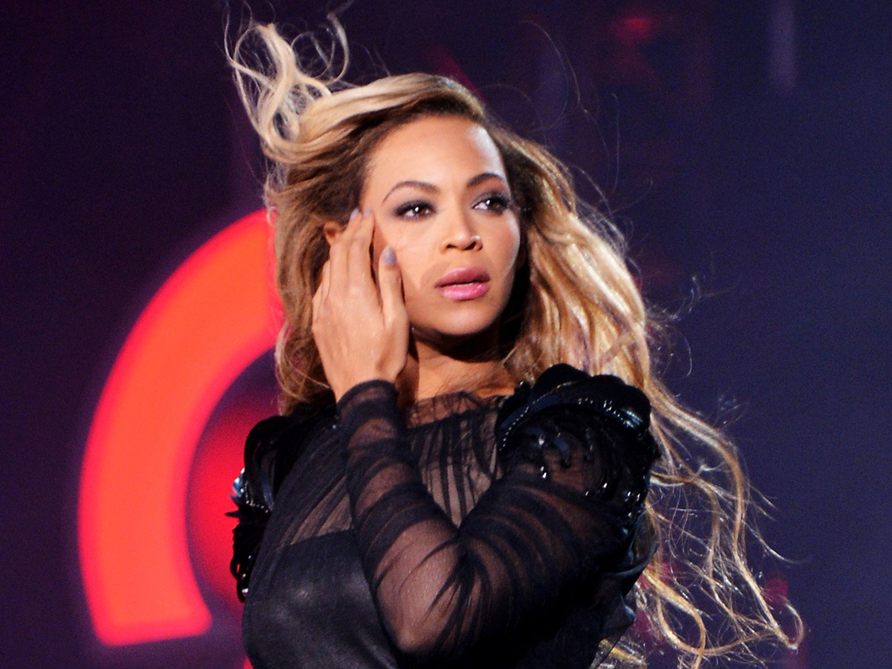 Beyoncé Set to Perform at Tonight’s CMA Awards Show