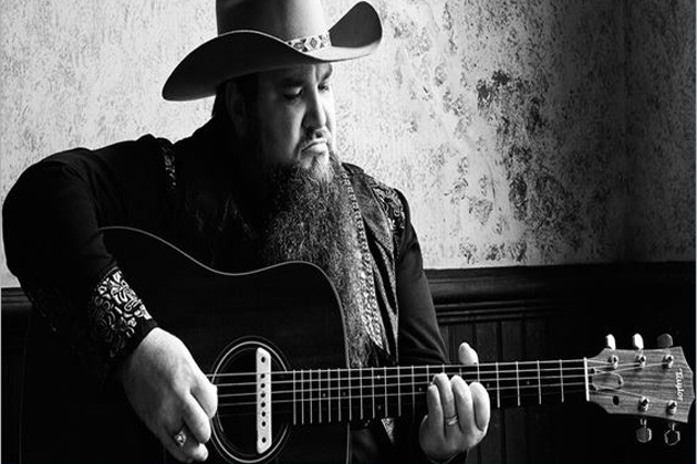 B104 Welcomes Sundance Head to Clinton for Free Show