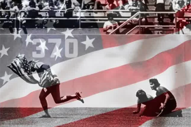 Cubs Player Saves American Flag in 1976 [VIDEO]