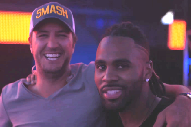 Behind the Scenes with Luke Bryan and Jason Derulo at CMT Awards [VIDEO]