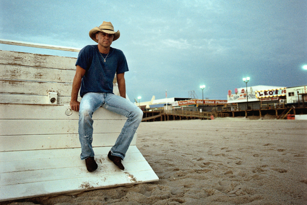 Kenny Chesney Says “All The Pretty Girls” has Message for Young People