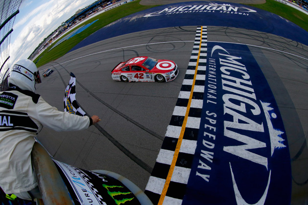 Kyle Larson Pushes to Another NASCAR Michigan Win [VIDEO, PHOTOS]