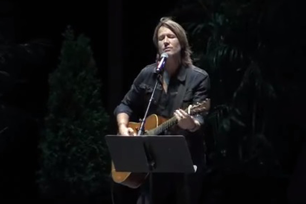 Keith Urban, Vince Gill, Alison Krauss and More Pay Tribute to Las Vegas Victims [VIDEO]