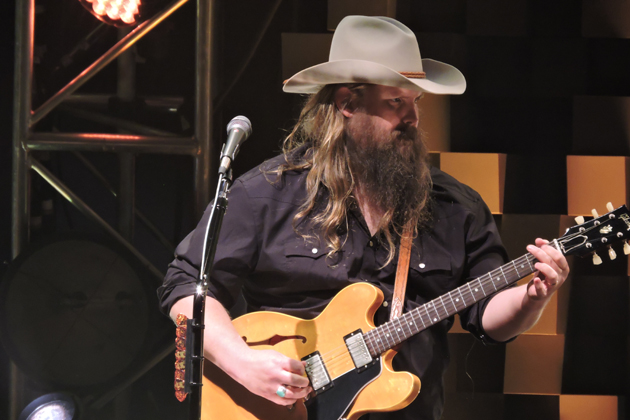 What is that “Dome-Like Thing” on stage at Chris Stapleton Concerts?