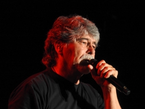 Randy Owen of the group Alabama on stage