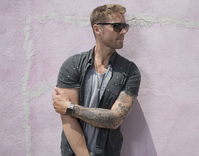 #JustAMinute with Brett Young