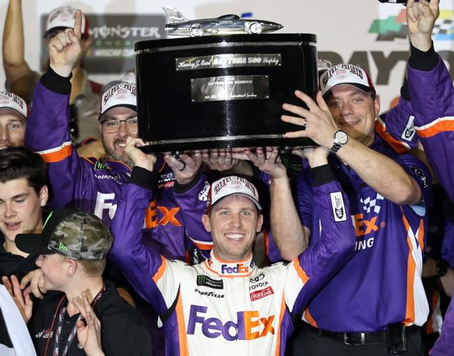 Denny Hamlin Wins Daytona 500 to start 2019 NASCAR Season [VIDEO]