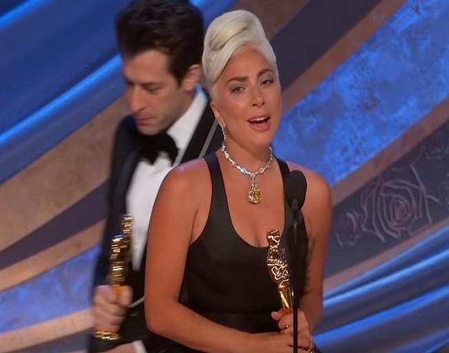 Lady Gaga and Bradley Cooper Steal Show At Oscars