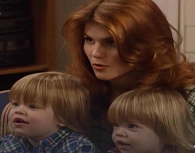 Lori Loughlin Could Have Learned BIG Life Lesson From Aunt Becky On Full House [VIDEO]