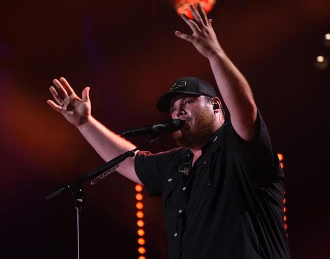 Luke Combs is “Beautiful Crazy” at No. 1 for 4 Weeks
