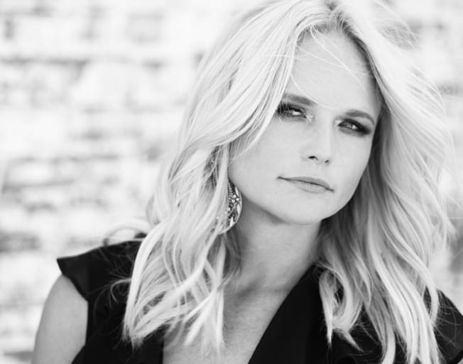 Win Tickets To Miranda Lambert With The B104 Text Club