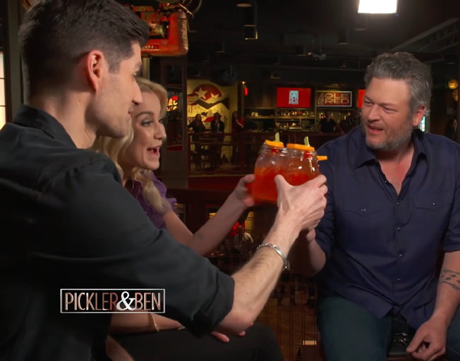 Blake Shelton Talks and Drinks with Pickler & Ben [VIDEOS]