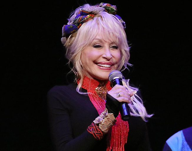 Dolly Parton Launches New Amazon Store