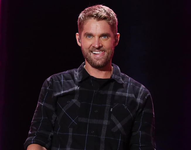 Brett Young was able to “Catch” Another Number One
