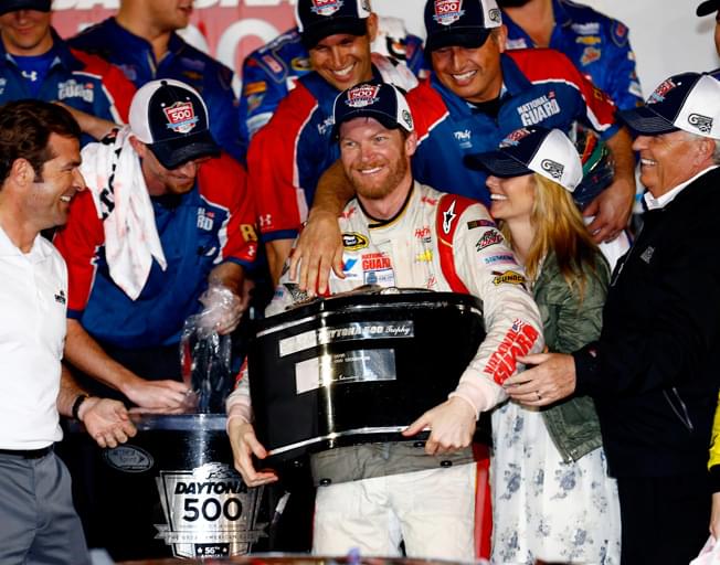 Dale Earnhardt Jr. among NASCAR Hall of Fame Class of 2021 Inductees