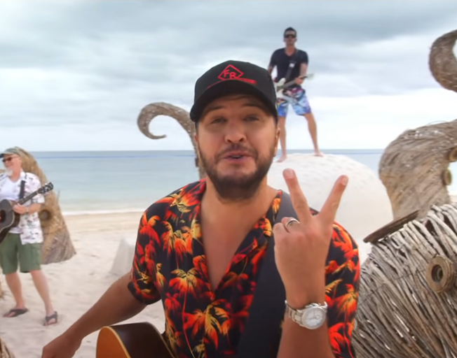 Luke Bryan Spends Two Weeks at #1 with “One Margarita”