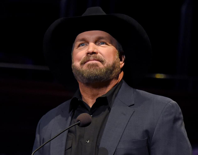 Is Garth Brooks Going to Open His Own Bar in Nashville? Bet On It.