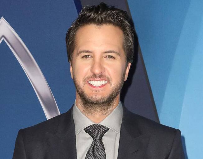 Luke Bryan Weighs in On Garth Brooks Withdrawing from EOTY Award