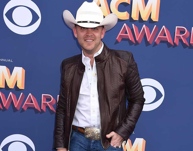 “Why We Drink”? Because Justin Moore is Number One!