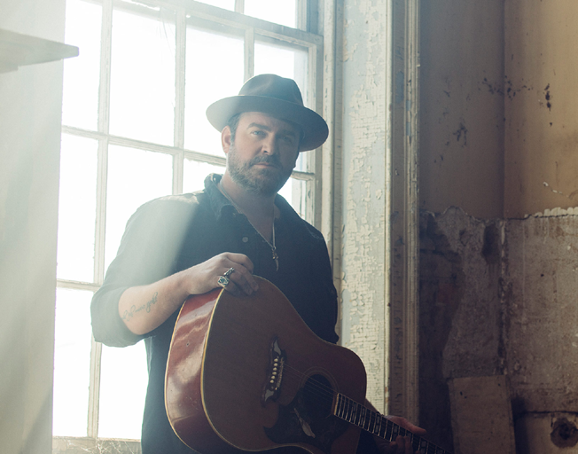 Lee Brice Does What He Can to Support Folds of Honor