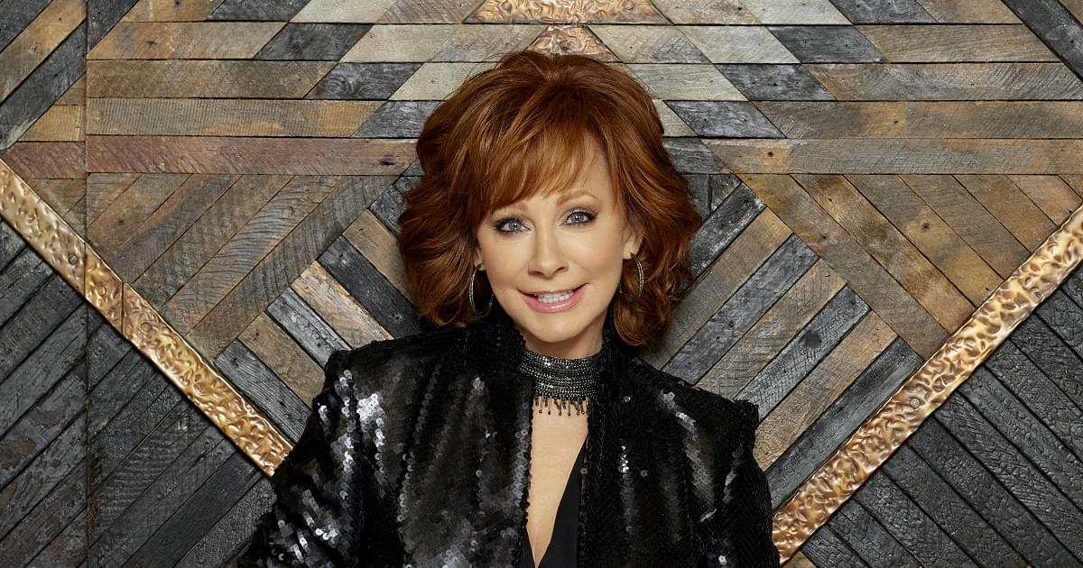 Reba McEntire Celebrates 35 years of Wondering Who’s In New England
