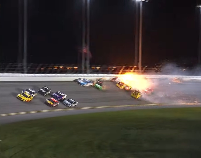 Michael McDowell Avoids Last Lap Crash in Daytona 500 to win First NASCAR Race [VIDEO]