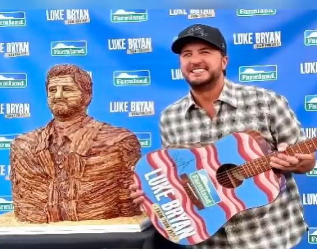 Luke Bryan Meets Life Size Statue Of Himself Made Entirely Out Of Bacon