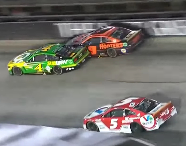 Bent Fenders, Flatten Tires, Tempers Flared and Drivers Eliminated in NASCAR Race at Bristol [VIDEO]