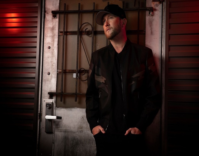 Cole Swindell Brings Down To The Bar Tour to Peoria