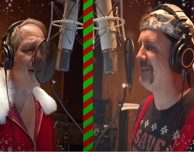 Watch! John Rich and ‘Dirty Jobs’ Host Mike Rowe Sing ‘Santa’s Gotta Dirty Job’