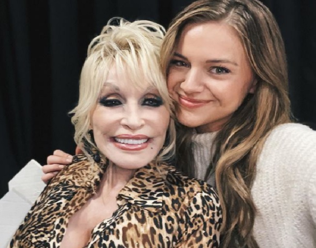 Kelsea Ballerini shares Adorable Photo with Dolly Parton from ACM Awards Rehearsal