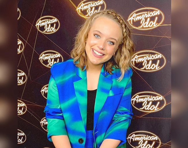 Leah Marlene is Top 5 on American Idol: Dedicates Song To Mom Deanna