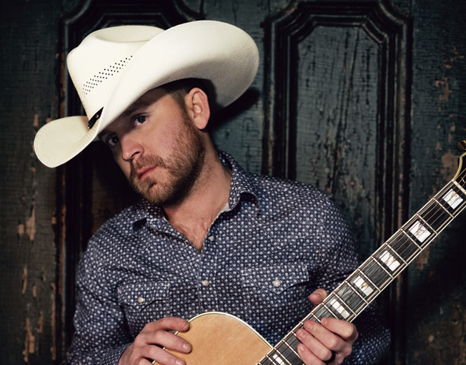 Justin Moore Stayed In His Lane and Let the Country Music Trends Come Back to Him