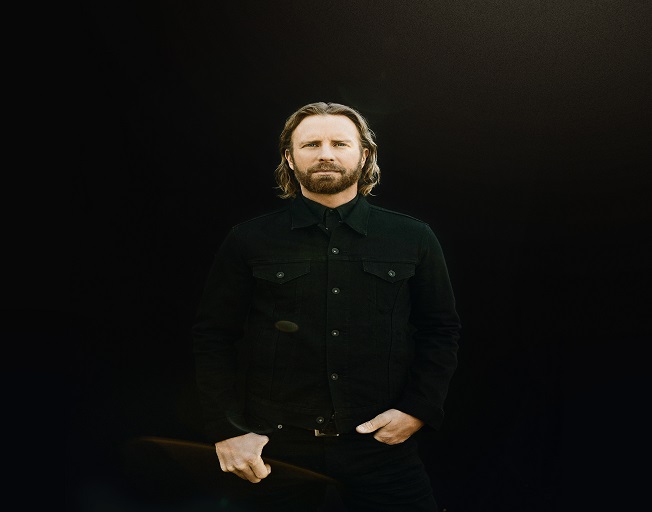 Dierks Bentley Announces “Gravel & Gold Tour” at Hollywood Casino Ampitheatre