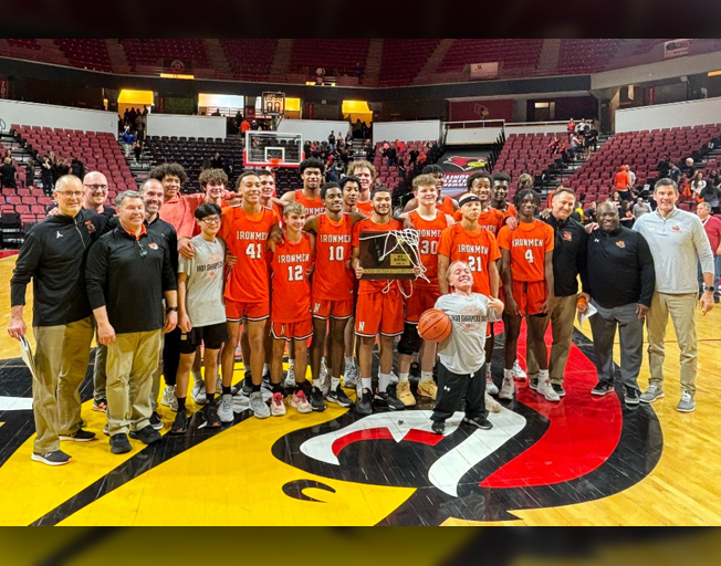 NCHS Boys Basketball Advance to Illinois State Semifinals