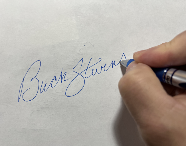 Poll: One in Five Americans Scribble Their Signature