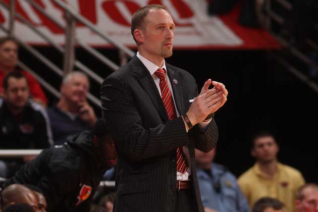 Dan Muller cheers on his Birds as they are 10-0 in Valley Hoops for the first time in school history. (Photo: WJBC/File)