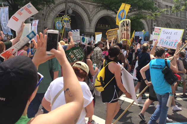 Hundreds attend People’s Climate March in Washington, D.C.