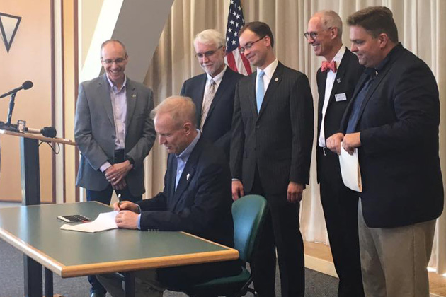 Gov. Rauner bill signing