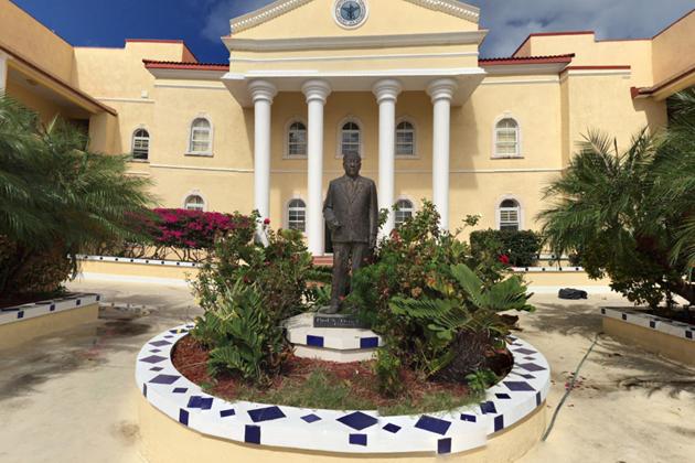 Illinois helping relocate students and faculty from hard-hit St. Maarten